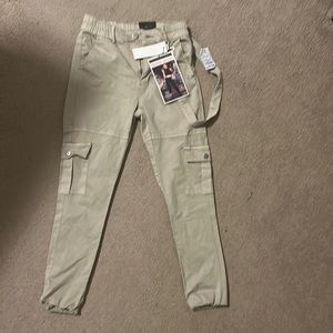 Relaxed khaki joggers